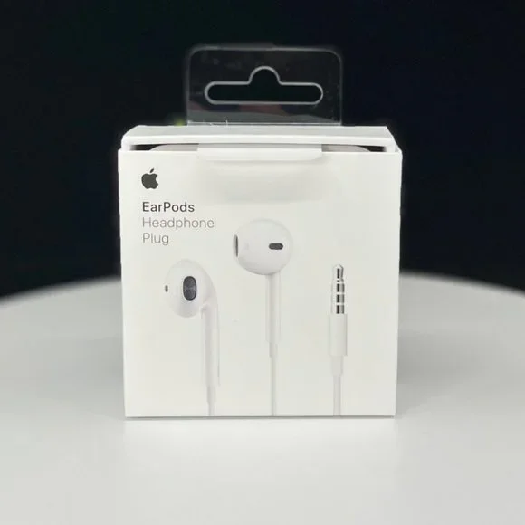 Apple - Wired EarPods with 3.5mm Plug - White (MNHF2AM/A) - NIB, Original - Picture 2 of 7